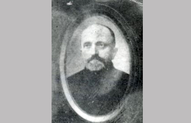 Споменици Освалду и Бели