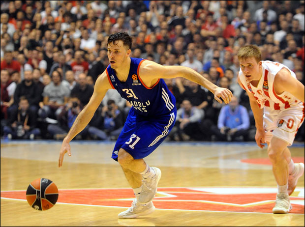 ЕЛ: Ефес бољи од Олимпијакоса, Барселона савладала Макаби