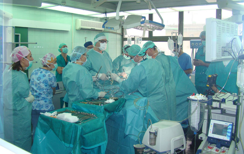 Добила материцу од једнојајчане близнакиње
