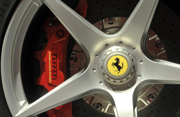 Трампов ферари продат за 270.000 долара