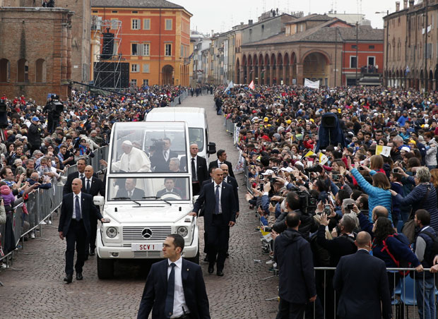 Папа у посети региону погођеном земљотресима