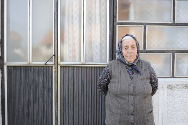 НЕОБИЧНО БИРАЛИШТЕ: Глас код бака Наде и пиво под орахом