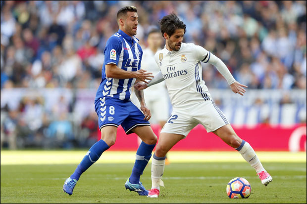 Примера: Реал и Барселона настављају трку, Севиља поново кикснула