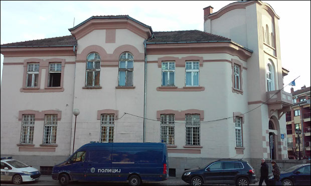 НЕСРЕЋА КОД АЛЕКСИНЦА: Жена настрадала у удесу, повређене три особе