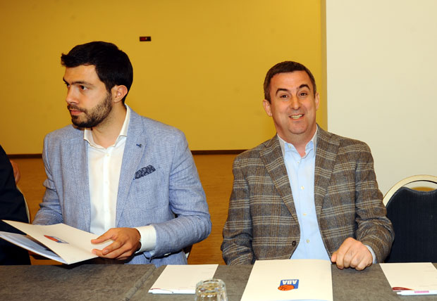 ДОДИК ПРОЗВАО ВУЈОШЕВИЋА: Хвала ти, уживај у Сарајеву, окрњеном срцу државне заједнице “БиХ”