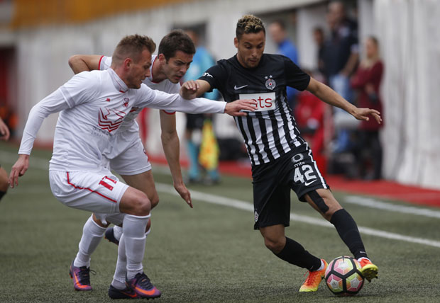 ПАРТИЗАН ПРЕЖИВЕО У КУПУ: Леонардо у 90. минуту спасао црно-беле (ВИДЕО)