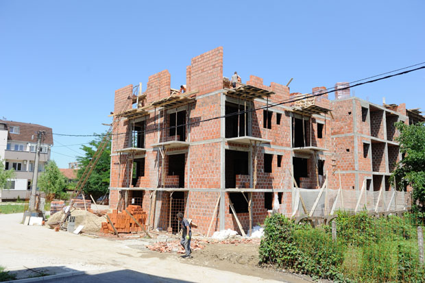 Власт толерише дивљу градњу