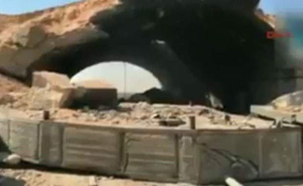 ПОГЛЕДАЈТЕ: Први снимци сиријске базе после напада САД