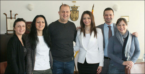 Шпијунка: Част за рођендан