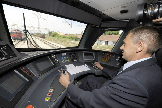 Машиновође болују и због плате