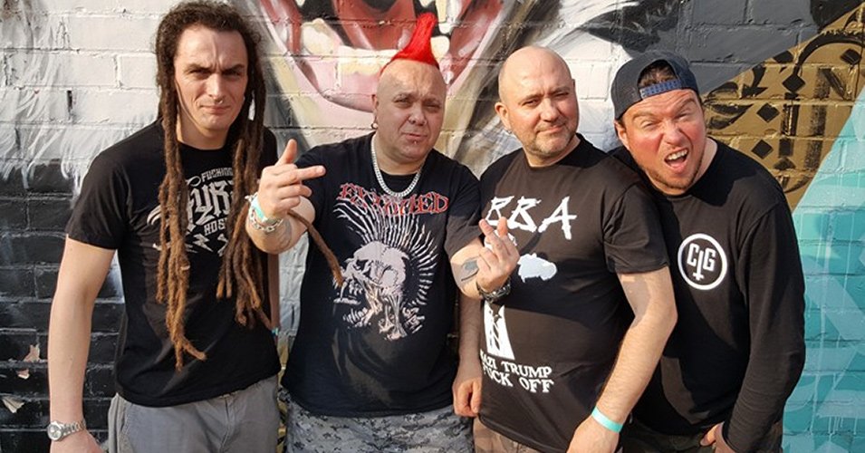 Певач Експлојтеда имао инфаркт