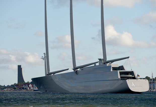 Муке Мељниченкових: У јахту уграђена илегална тиковина?