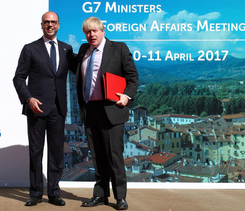 НЕУСПЕХ ЏОНСОНА НА САМИТУ Г7: Борис без зуба