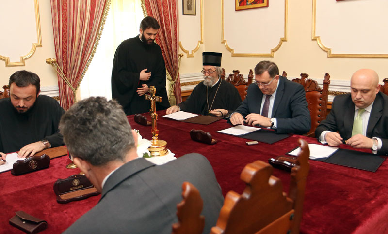 Додик: Савет министара да оде