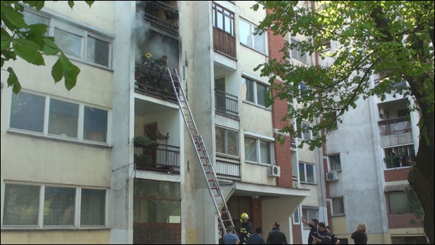 СТРАВИЧАН ПОЖАР У ЗАЈЕЧАРУ: Жена изгорела у стану