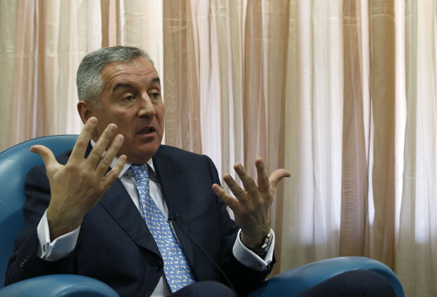 Ђукановић: За немире лековите терапије