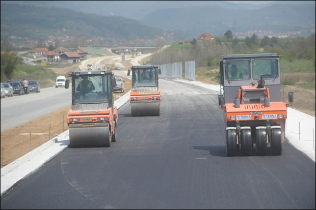 Актор плаћа пенале