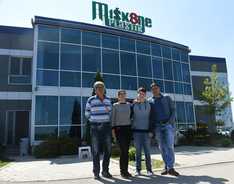 Од деде бизнис у наслеђе