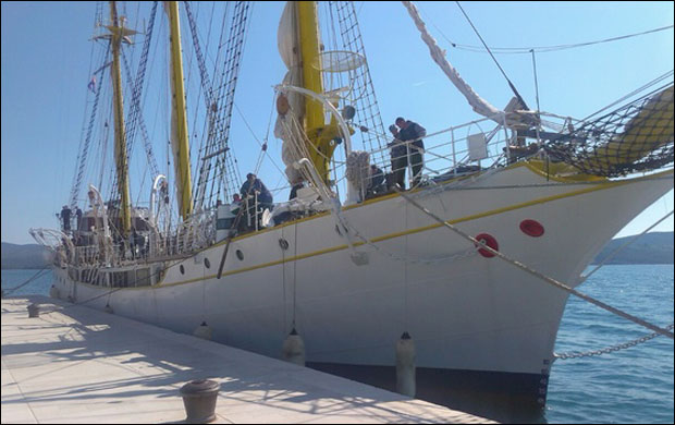 Јадран опет запловио