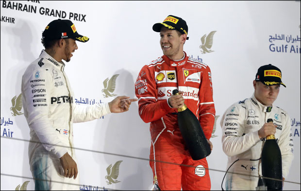 Трка у Бахреину у знаку возача Ферарија: Фетел бољи од Хамилтона