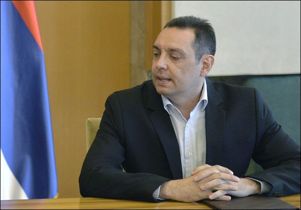 Вулин: РИК треба да гласа по закону,а не по налогу партија