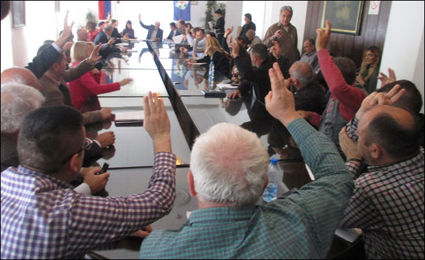 Једна седница на две адресе