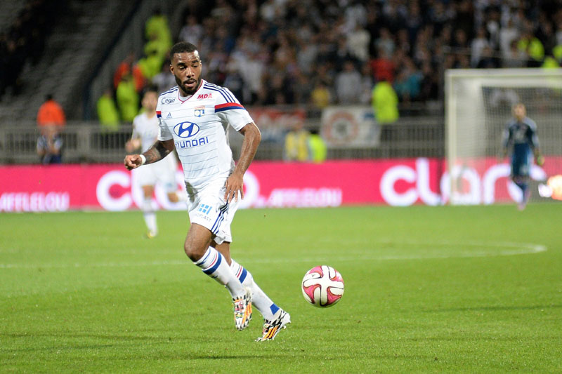 Лаказет мења Обамејанга у Дортмунду?