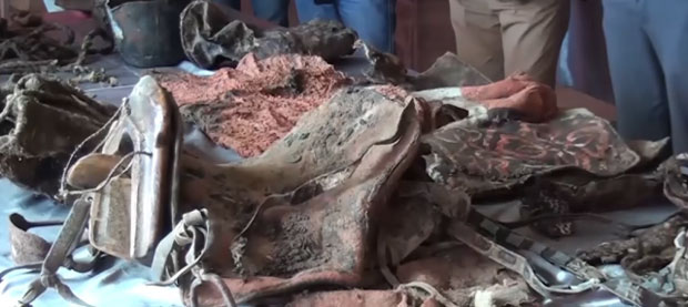 Мумија у адидас патикама и даље крије многе тајне (ФОТО)