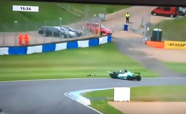 ХОРОР У ФОРМУЛИ ЧЕТИРИ: Младом возачу ампутирали обе ноге!