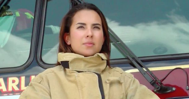 Девојка постала прва жена ватрогасац у станици града у Тексасу