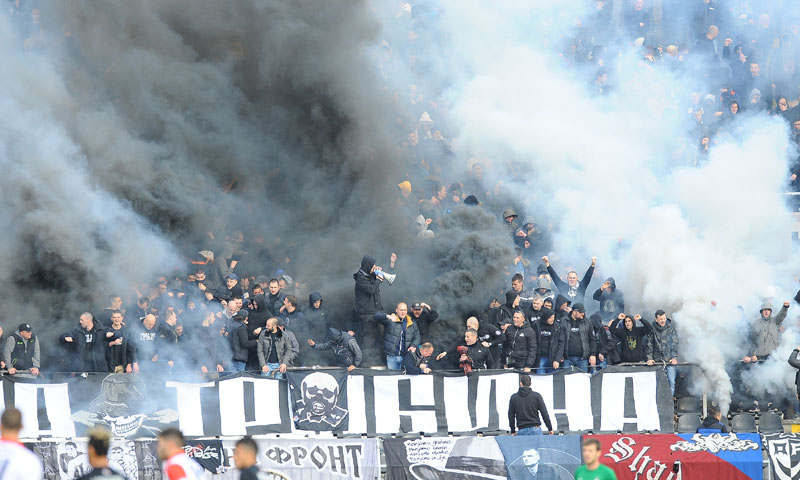 ГРОБАРИ ПУНЕ БЕРН: Велика подршка за Партизан у Швајцарској