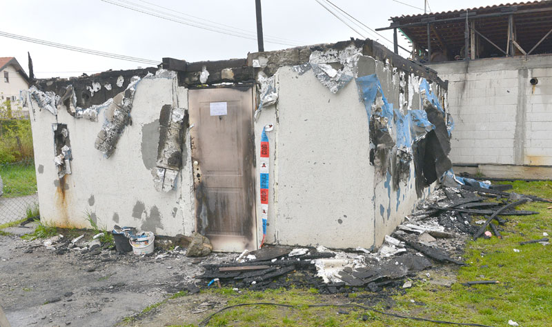 Младић изгорео у својој кући