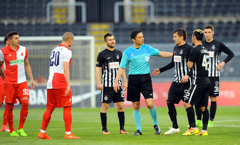 Вучелић огорчен претњама Новосађана: Причате ли то из искуства?