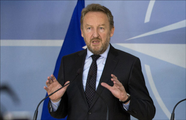 Изетбеговић:Супрузи сам дао аутомобил да бих је заштитио