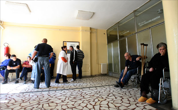 Ивановић: Приштина опструише снабдевање КБЦ лековима