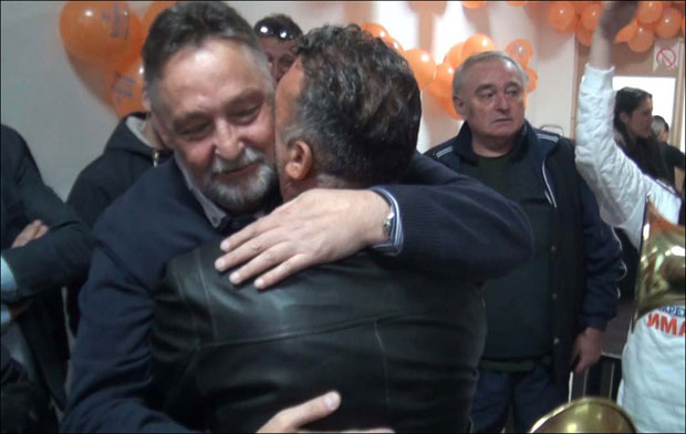 Ничићеви бирачи праве савез у позоришту