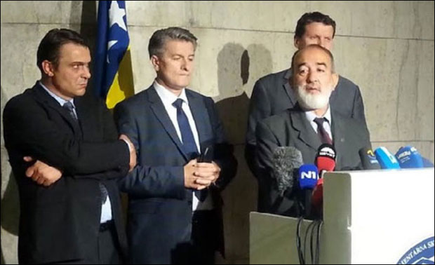 Бакир поделио пацке