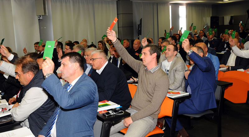 СКУПШТИНА ФС СРБИЈЕ: Рад једини против Кокезе