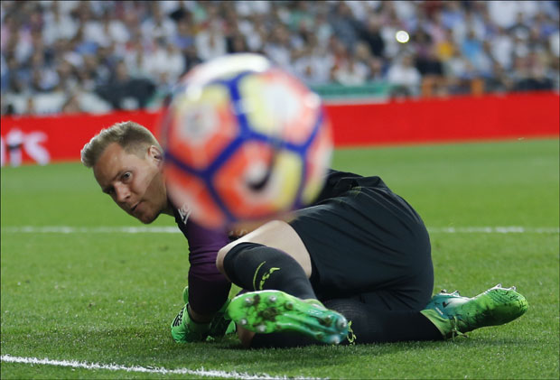 Тер Штегену нови уговор у Барселони