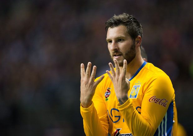 ЖИЊАКОВА МРЖЊА: Пре бих умро, него потписао за ПСЖ; вриштао сам и трчао када им је Барса дала шести гол