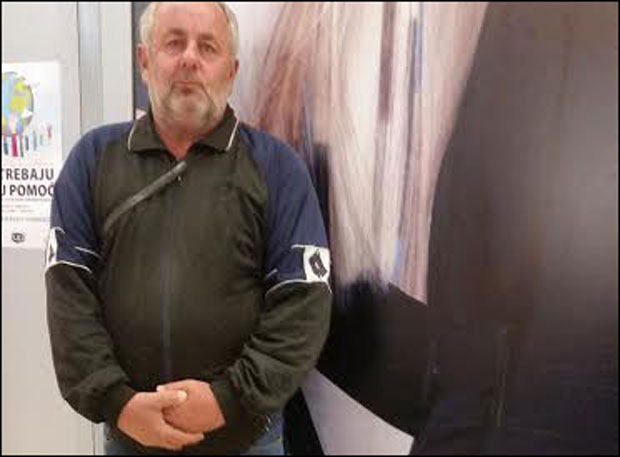 МУКЕ БЕСКУЋНИКА: Без новца и докумената, ако се не оперише, губи ногу