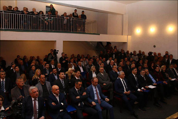 НАТО на референдуму