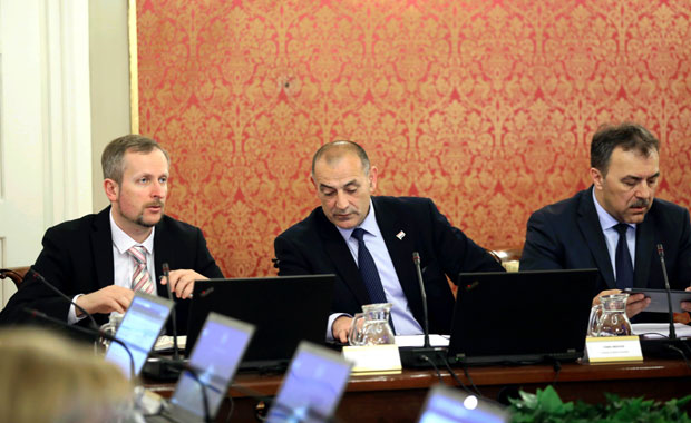 Хрватска: Мост напустио Владу 