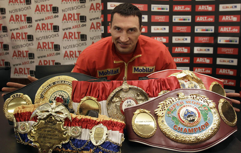 Бокс спектакл: Џошуа и Кличко на распродатом Вемблију