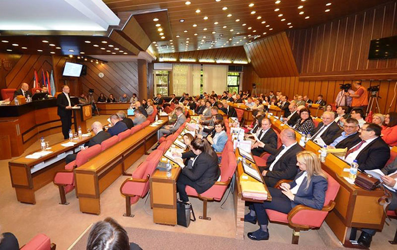 Попуна седам директорских фотеља