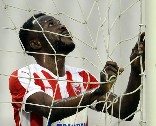 ГЛУПОСТ КАНГЕ: Због скидања дреса пропушта меч са Вождовцем