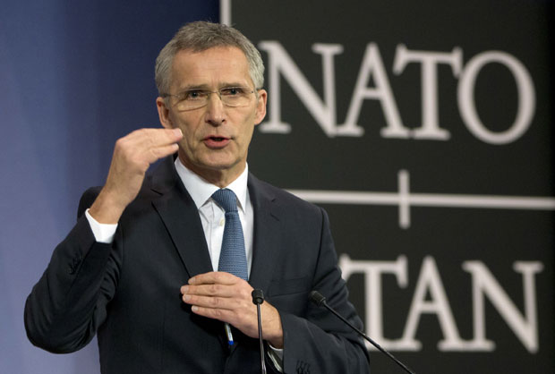 Столтенберг: НАТО забринут због ситуације у Македонији, прати Албанију