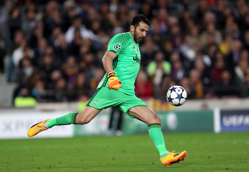 Трансфери голмана широм Европе достигли вртоглаве цифре: Буфон губи трон после 16 година?