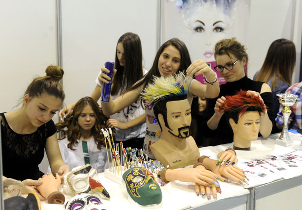 Од септембра 100 школа по дуалном моделу образовања