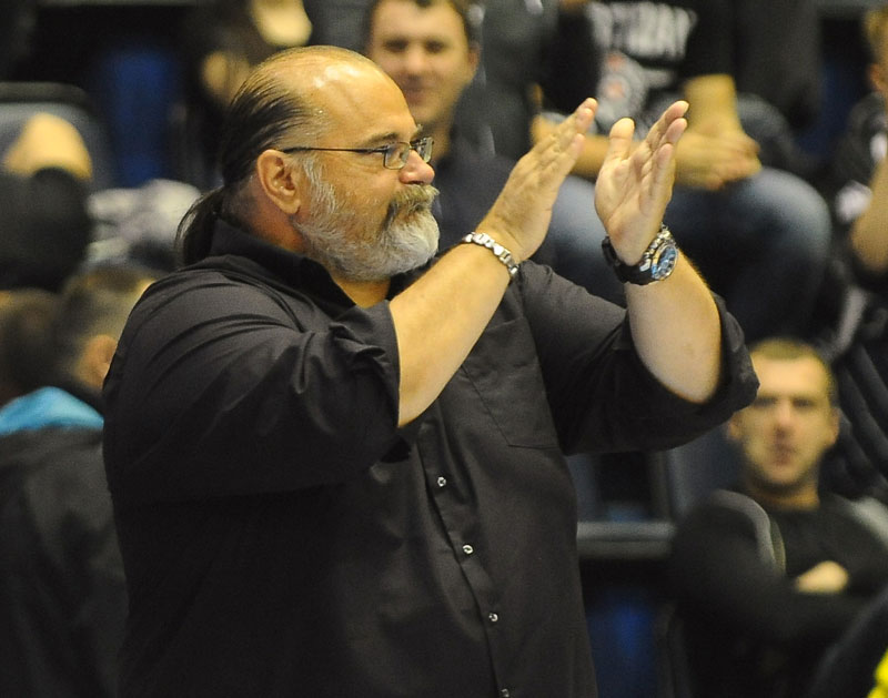 КЛС: Новчане казне за Звезду и Партизан